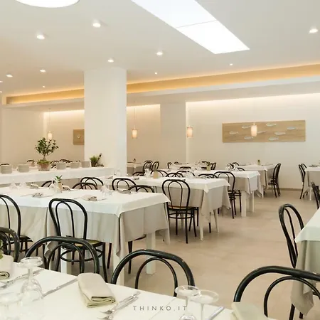Hotel Universo