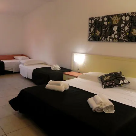 Universo Hotel *